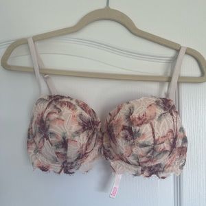 Victoria’s Secret PINK bra, 34D